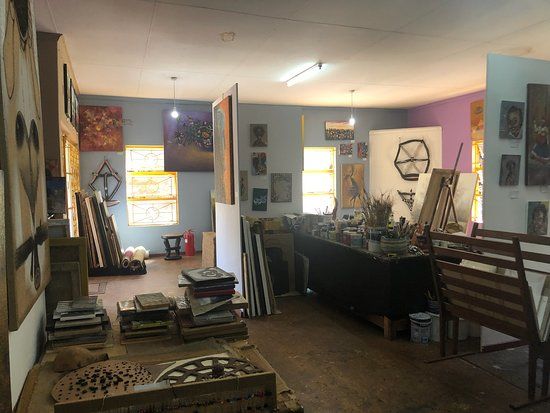 Wayiwayi Art Studio and Gallery